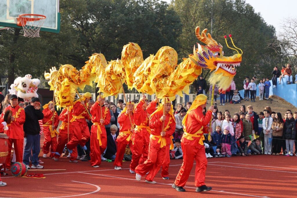 Happy Chinese New Year! 🐎 chinesischer drachenlauf