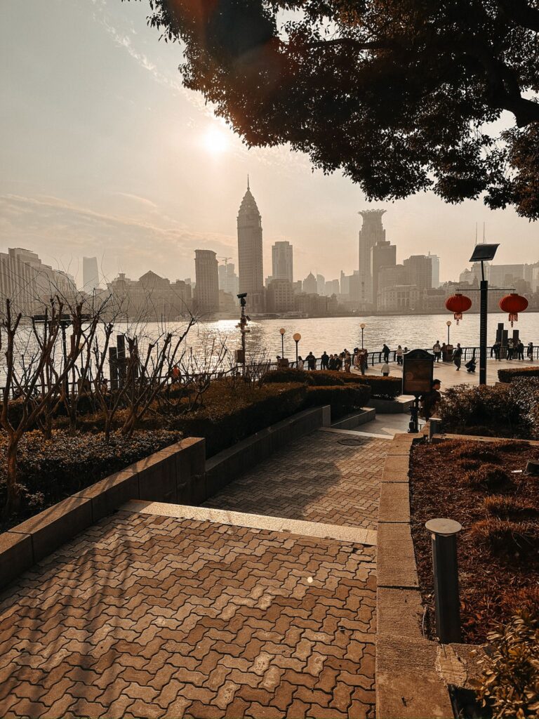 Happy Chinese New Year! 🐎 shanghai spaziergang sonne