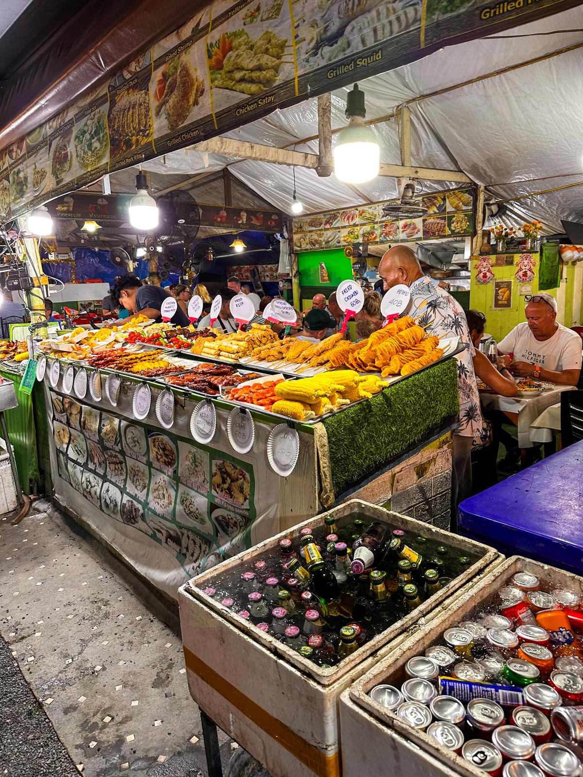 Thailand, Elefanten & ein bisschen Gutgläubigkeit – unser erster Asienurlaub 🫶 foodmarket night