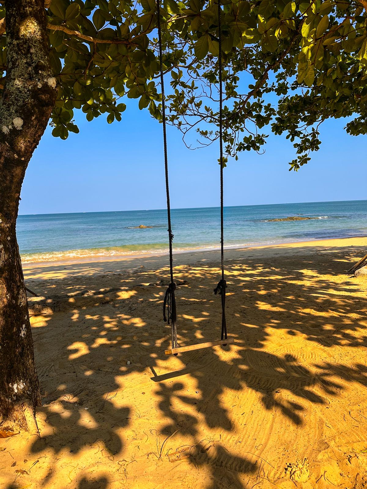 Thailand, Elefanten & ein bisschen Gutgläubigkeit – unser erster Asienurlaub 🫶 schaukel leer