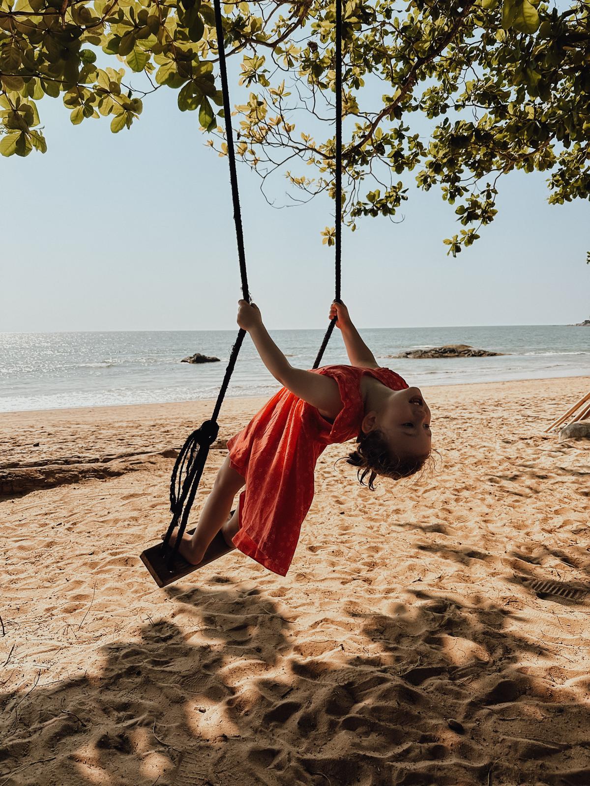 Thailand, Elefanten & ein bisschen Gutgläubigkeit – unser erster Asienurlaub 🫶 schaukel