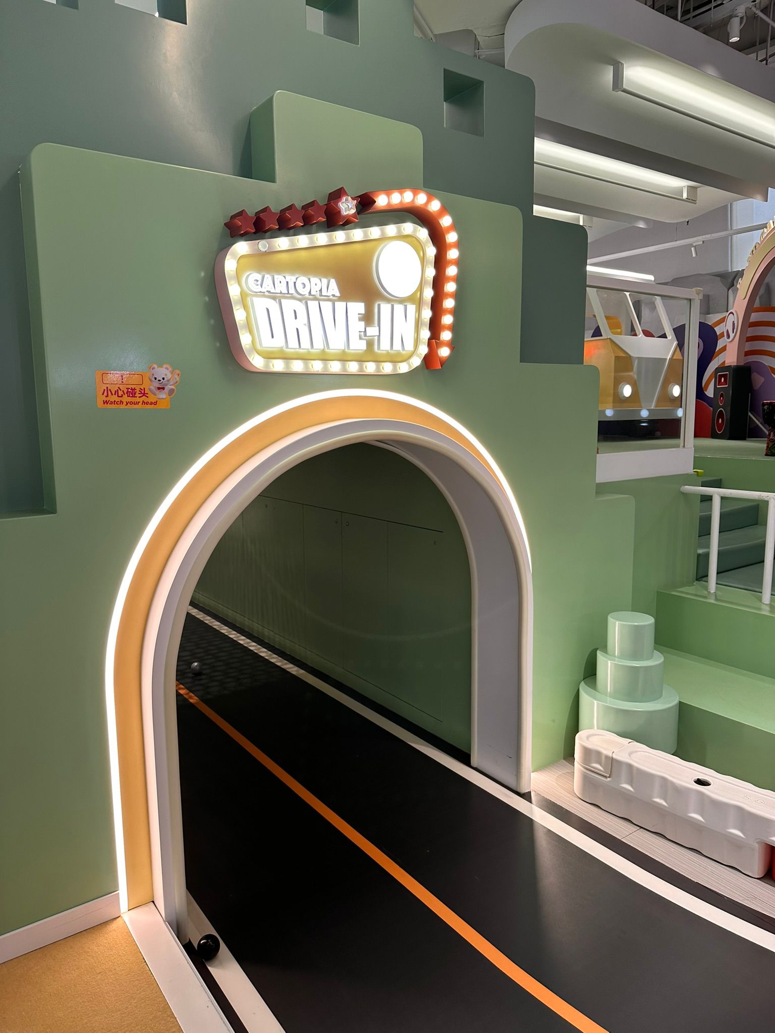 Mai in Shanghai: Zwischen Survival-Modus und Verwöhnprogramm autocarspielplatz2