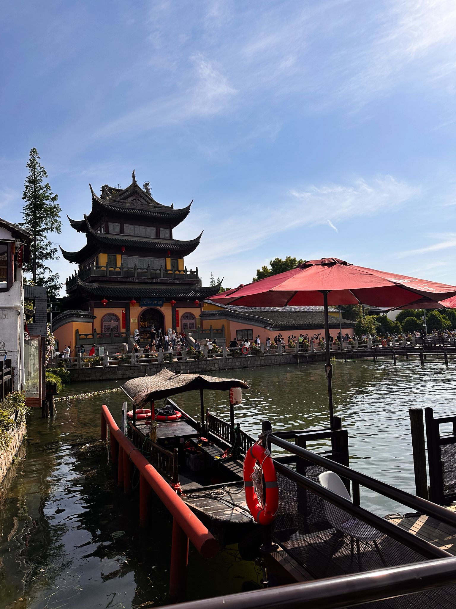 Mai in Shanghai: Zwischen Survival-Modus und Verwöhnprogramm old water city10