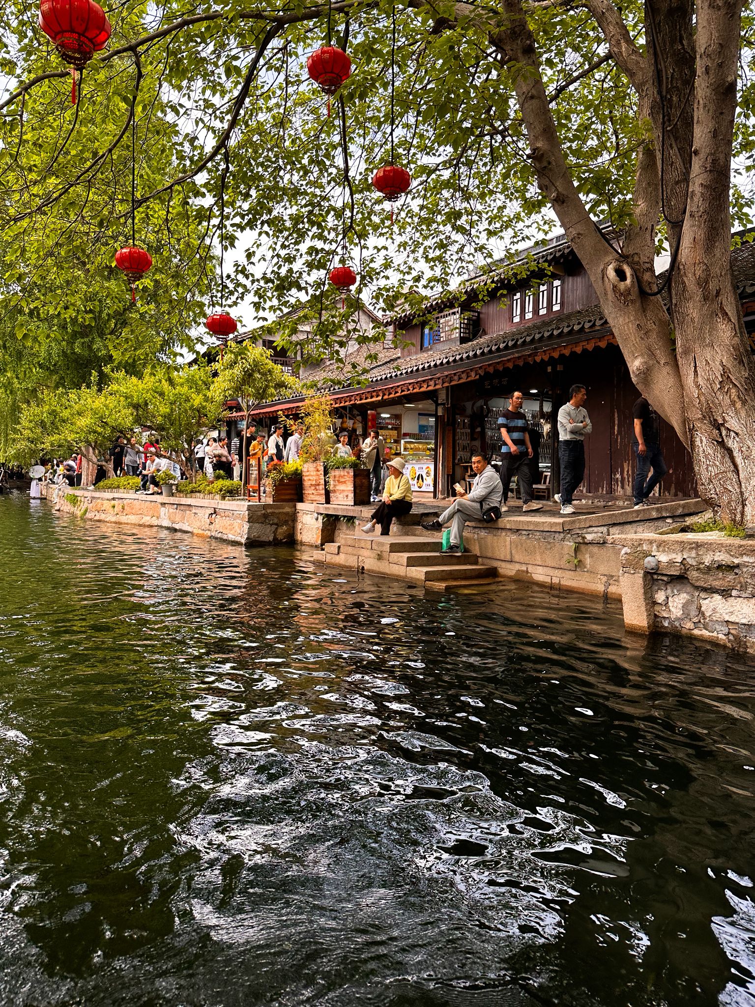 Mai in Shanghai: Zwischen Survival-Modus und Verwöhnprogramm old water city5
