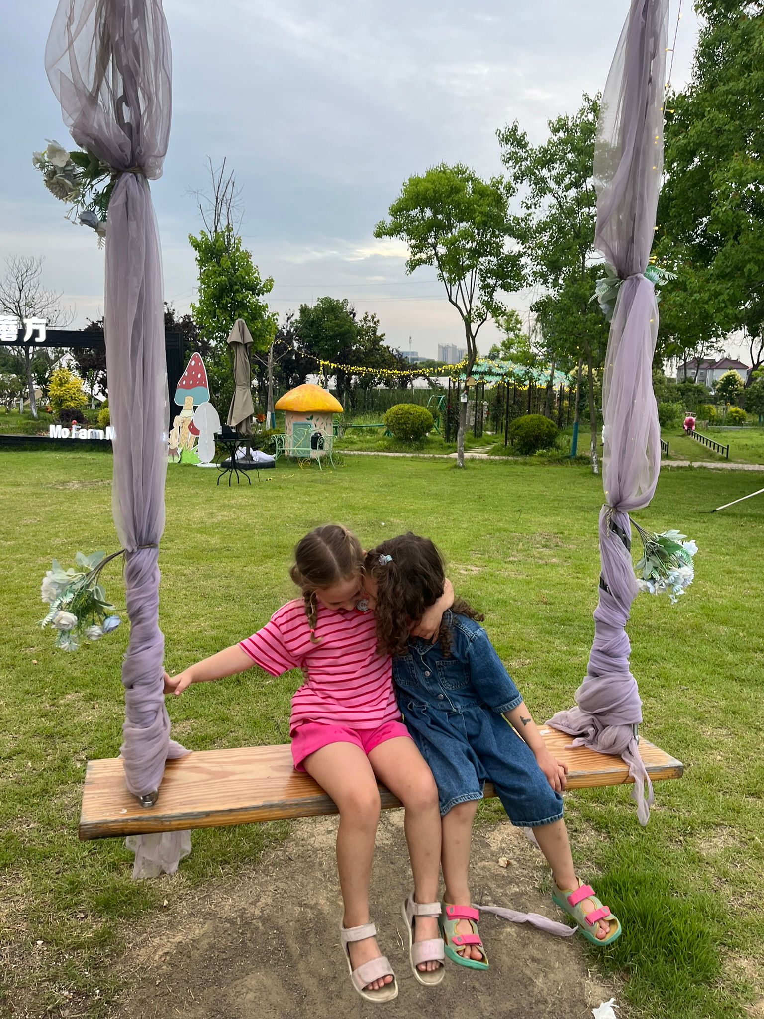 Stoffmarkt statt Fussl, Schwammerl statt Pilze und Dumplings mit Prosecco mushroom park15
